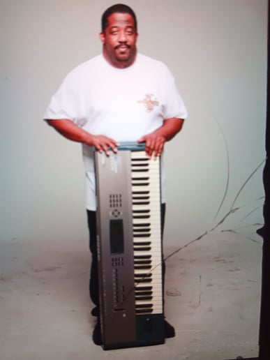 Gallery photo 4 of B&B Express Band