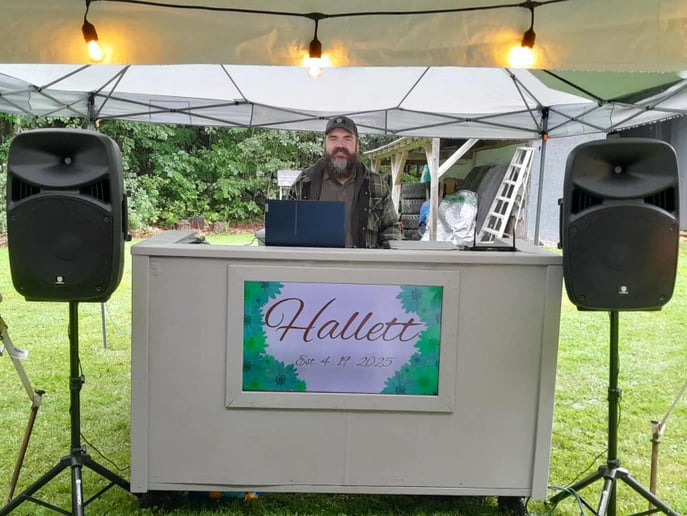 Gallery photo 1 of Bearded Owl Entertainment