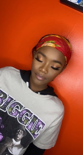 Gallery photo 2 of Beat by Vee