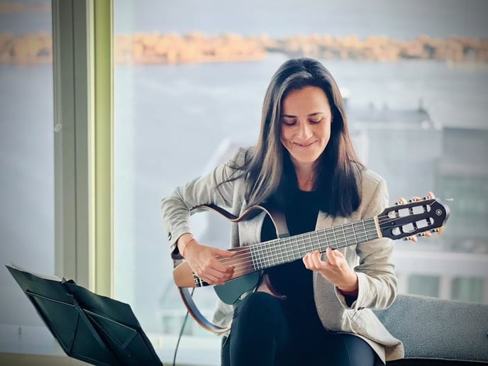 Gallery photo 3 of Karla García — Classical Guitarist
