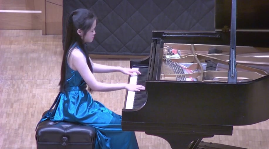 Gallery photo 2 of Anne Yap I-Shyuen