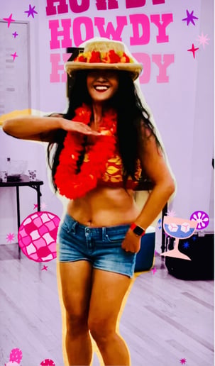 Gallery photo 5 of "Beautiful Wahinis" Hawaiian Dance Troupe