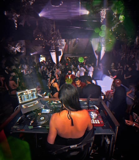 Gallery photo 1 of Beckie Joon