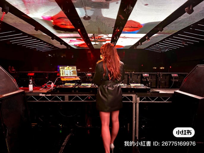 Gallery photo 6 of Beckie Joon