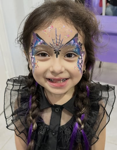 Gallery photo 4 of Beckster Face Painting