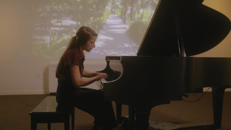 Gallery photo 9 of Becky Reesor - Soulful piano for upscale events