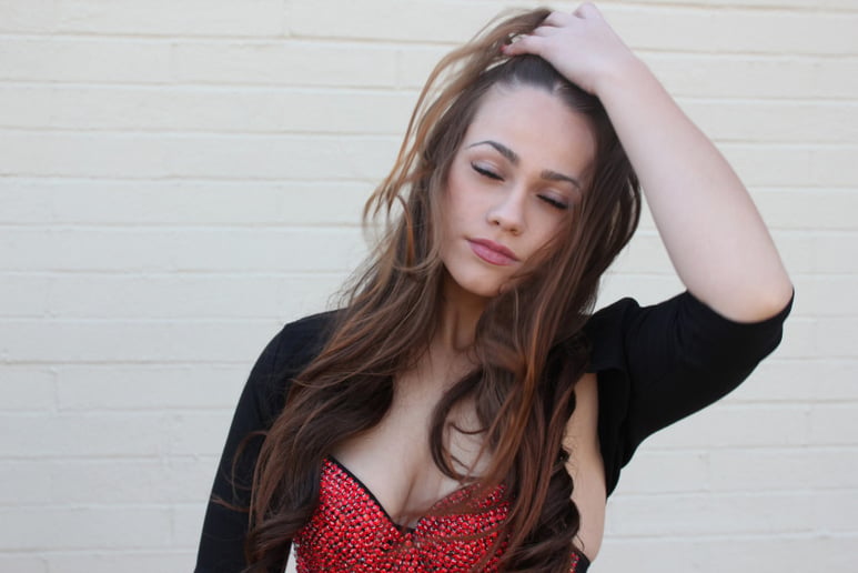 Gallery photo 8 of Bela Snow