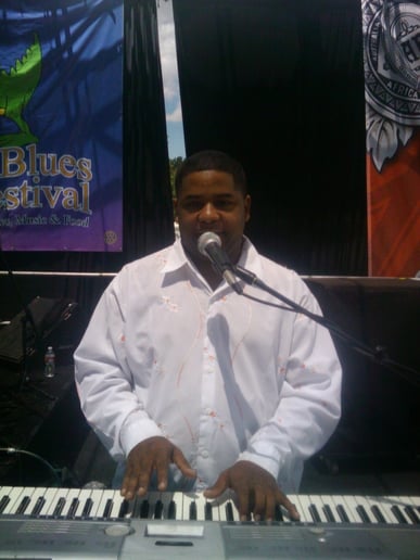 Gallery photo 2 of Bell's Live Entertainment