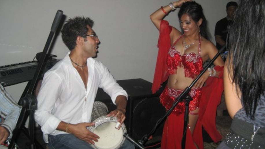 Gallery photo 3 of Belly Dance Raks Estela