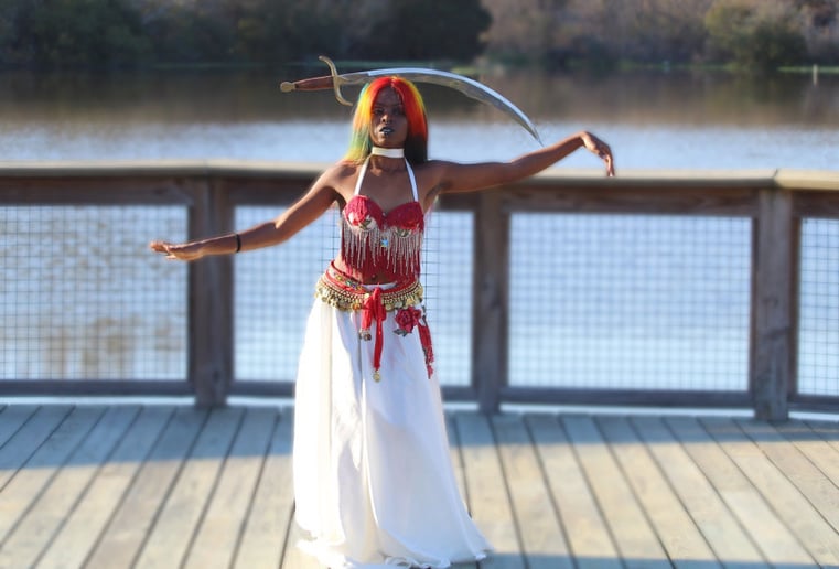 Gallery photo 2 of Belly Dancer Wisdom Duhe