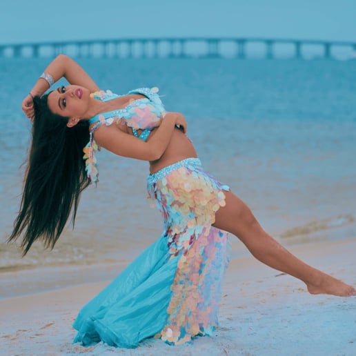 Gallery photo 2 of Brigitte - Belly Dancer from Ecuador