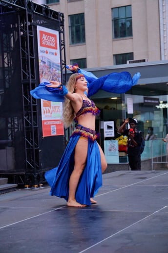 Gallery photo 6 of Juliet V - Bellydancer