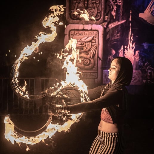 Gallery photo 4 of Belly Dancing fire artist