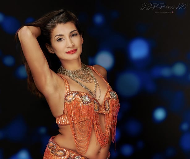 Gallery photo 6 of Belly Dancing Fusion with Props