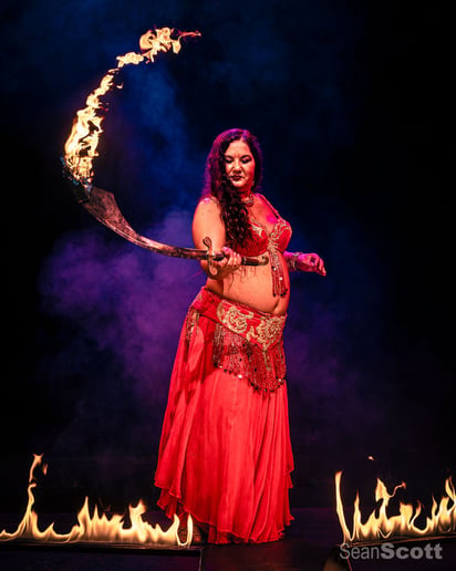 Gallery photo 43 of Fire Bellydancer Lorenda