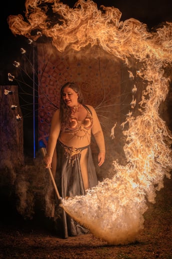Gallery photo 11 of Fire Bellydancer Lorenda