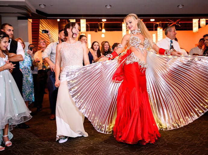 Gallery photo 2 of Bellydancer, Lena Elizabeth