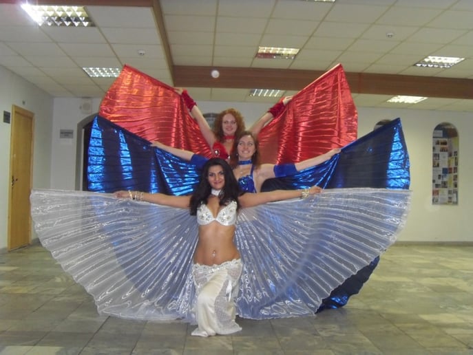 Gallery photo 1 of Bellydancer