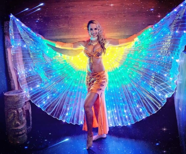 Gallery photo 1 of Bellydancer/Hula dancer/Showgirl/Model