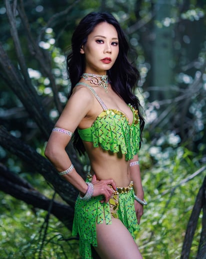Gallery photo 1 of Siya- Bellydancer/performer/instructor