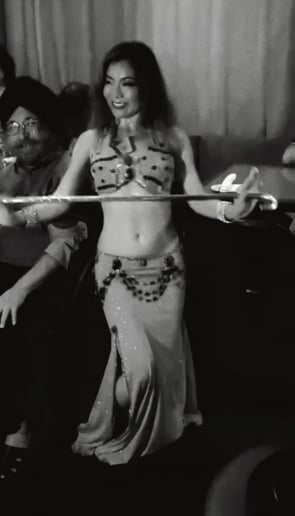 Gallery photo 3 of Belly Dancer Vivian