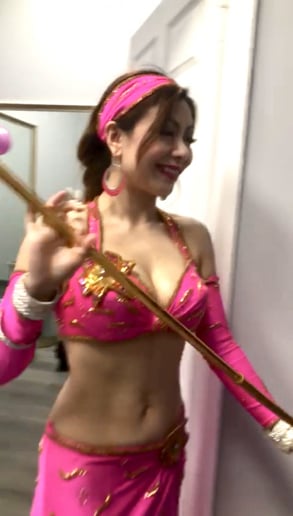 Gallery photo 1 of Belly Dancer Vivian