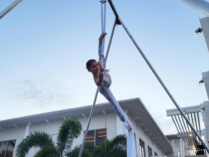 Gallery photo 6 of Circus Belle