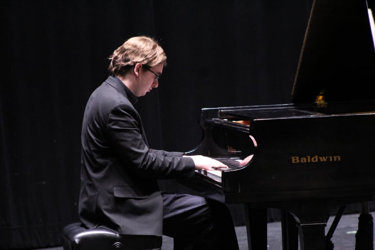 Gallery photo 1 of Benjamin Janiszewski - Composer, Pianist
