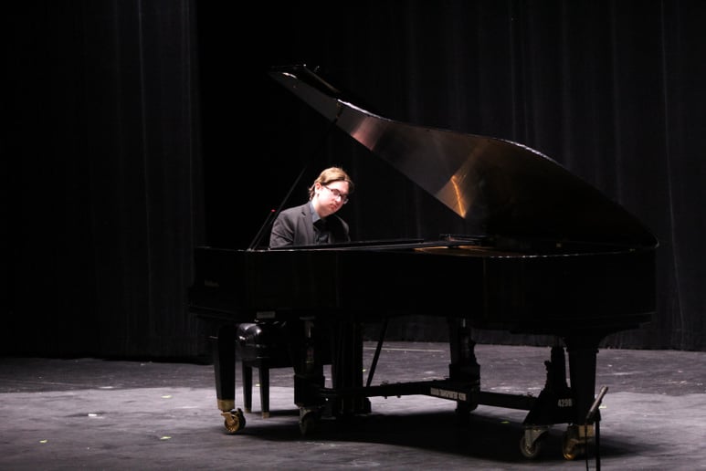 Gallery photo 2 of Benjamin Janiszewski - Composer, Pianist
