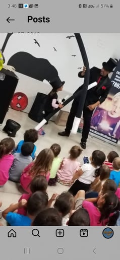 Gallery photo 2 of Best Professional Kids Comedy Magic