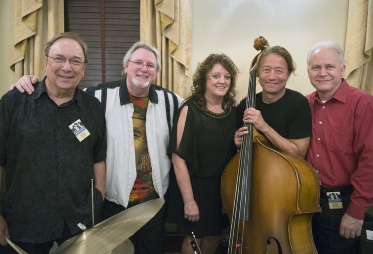 Gallery photo 9 of Beth Duncan Band / Jazz, Blues & Samba too!