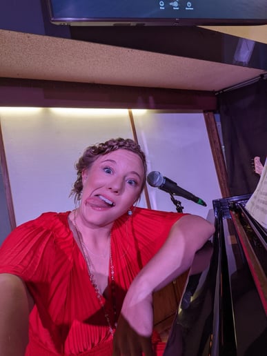 Gallery photo 7 of Beth Rainey Music