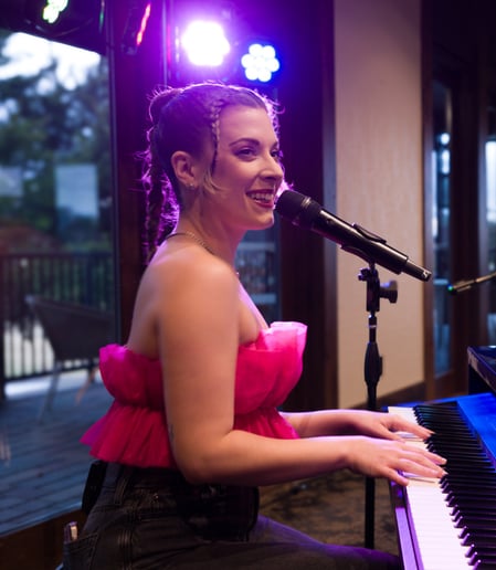 Gallery photo 3 of Bethany Lorentzen