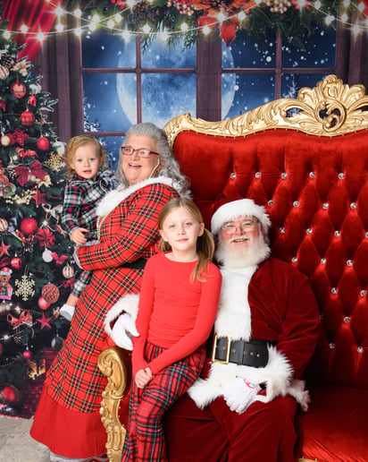Gallery photo 4 of Better Call Claus