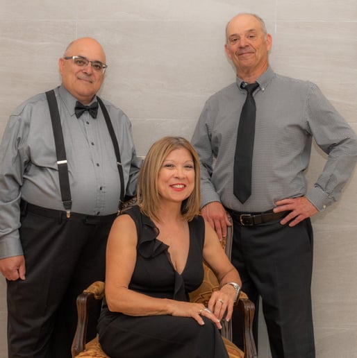 Gallery photo 2 of Bev Dunn Trio