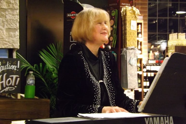 Gallery photo 2 of Beverly Blass