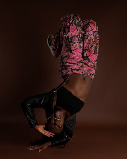 Gallery photo 5 of Bgirl Flyya