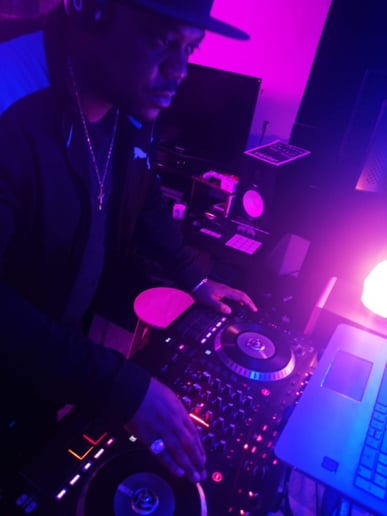 Gallery photo 1 of BGX Sound