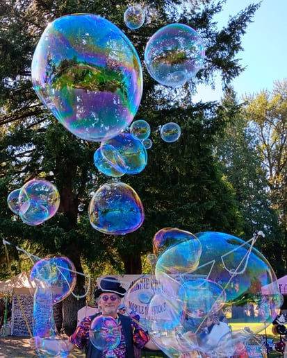 Gallery photo 6 of Big Bubbler (and The Mind Blowers)