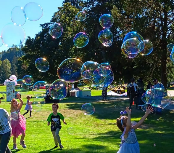 Gallery photo 7 of Big Bubbler (and The Mind Blowers)