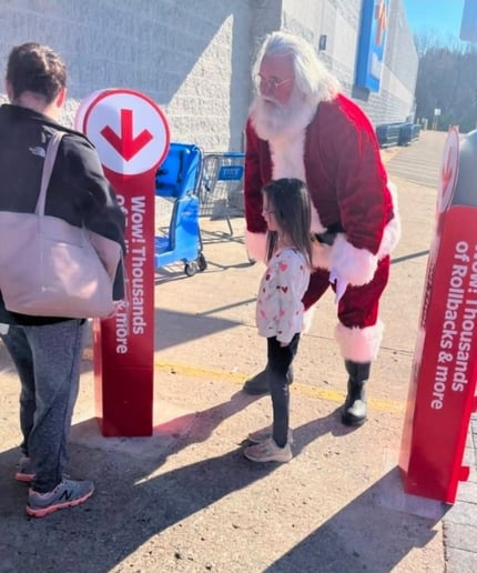 Gallery photo 11 of Big Country Santa