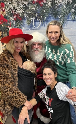 Gallery photo 7 of Big Ole Santa Mark