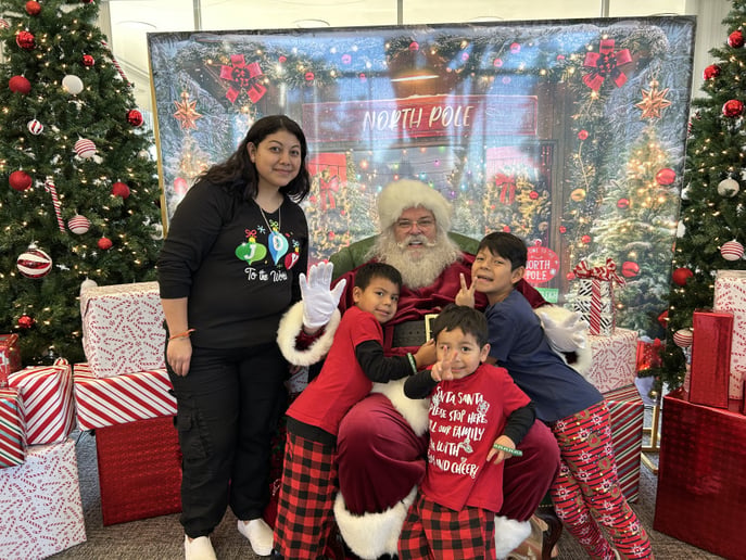 Gallery photo 17 of Big Ole Santa Mark