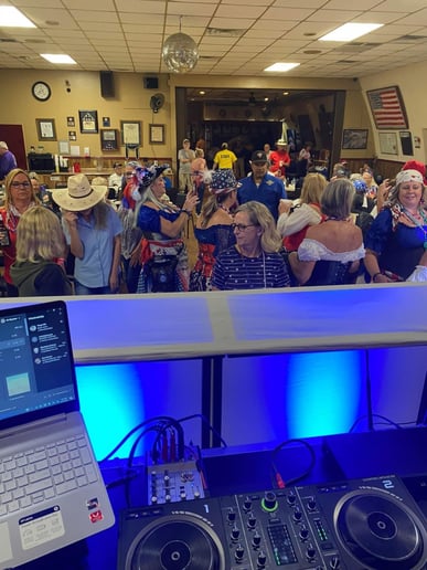 Gallery photo 6 of Big Reds Mobile DJ Services