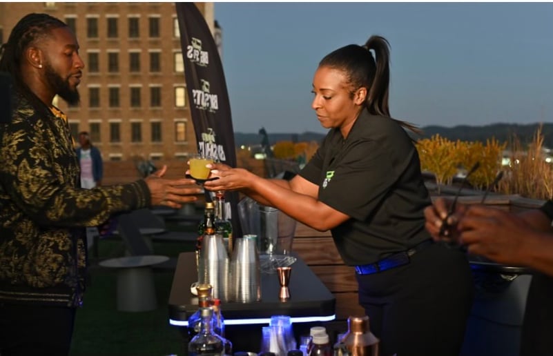 Gallery photo 2 of Big Shots Mobile Bar