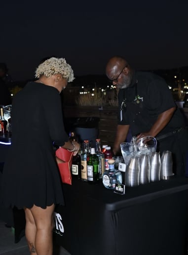 Gallery photo 3 of Big Shots Mobile Bar