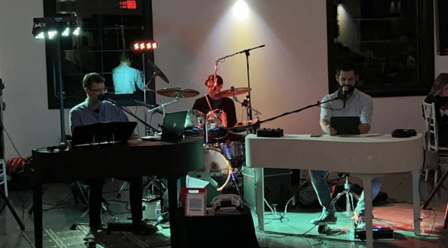 Gallery photo 16 of Big Time Dueling Pianos