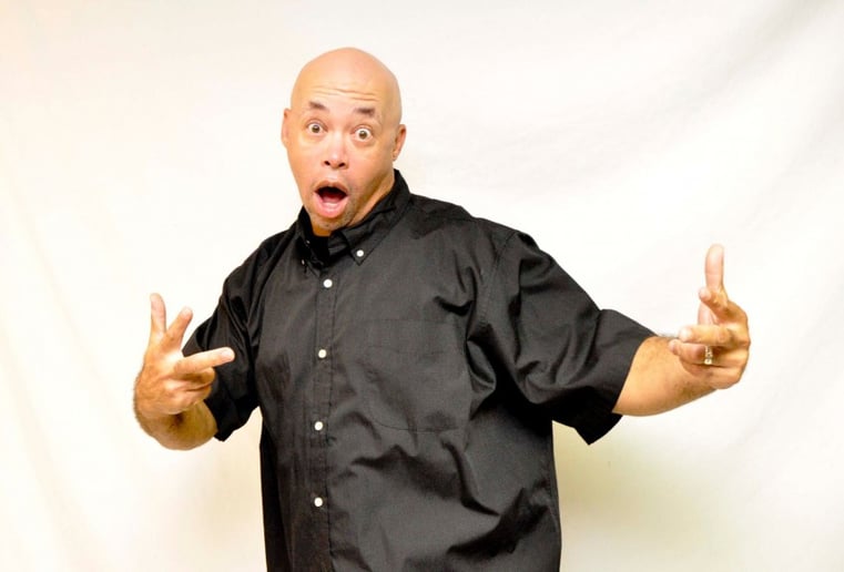 Gallery photo 2 of BigHeadLightSkinComedian