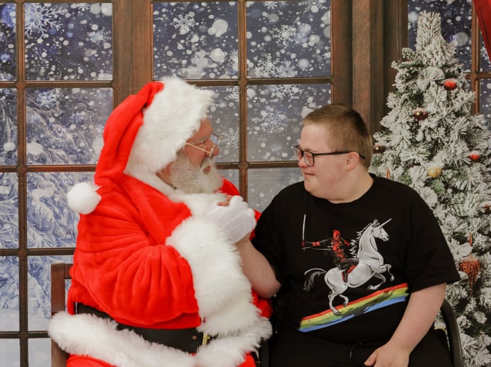 Gallery photo 3 of BigSanta