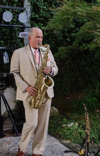Gallery photo 4 of Bill Mann - Smooth Jazz Saxophone